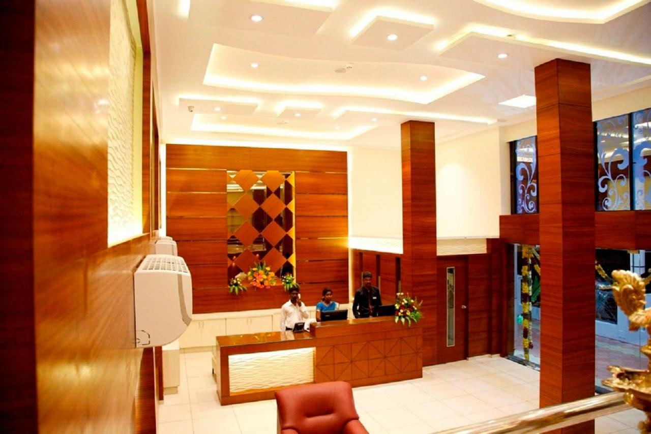 Hotel Poppys S.E.T Residency à Kumbakonam Extérieur photo